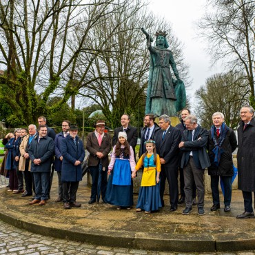 Dia de Ponte de Lima 2024 | Deposição de Coroa de Flores na Estátua de D. Teresa